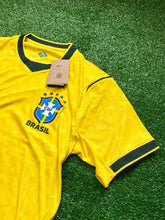 Carregar imagem no visualizador da galeria, Camisa do Brasil Amarela Jogador
