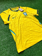 Carregar imagem no visualizador da galeria, Camisa do Brasil Amarela Jogador
