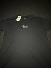 Carregar imagem no visualizador da galeria, Camisa Oversized Nike
