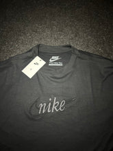Carregar imagem no visualizador da galeria, Camisa Oversized Nike
