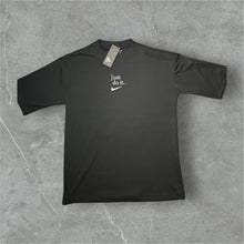 Carregar imagem no visualizador da galeria, Camisa Oversized Nike Just Do It
